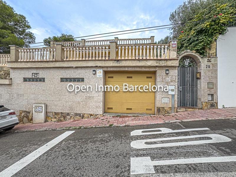 Foto df13141f-eb6f-41b1-b4a6-a77e44849047. Casa  o chalet independiente en venta en levantinamontgavinaquintmar en Sitges