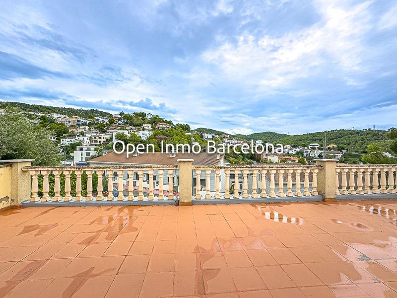 Foto fd7a12a2-3aa1-4bc5-bd16-3e2b4eb3924c. Casa amb calefacció aparcament a Levantina - Montgavina - Quintmar Sitges