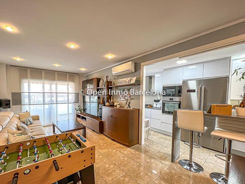 Foto 0a7154e4-1f6c-4d34-93f7-bfcdffc775d9. Duplex con riscaldamento parcheggio piscina in prat de Cunit Cunit