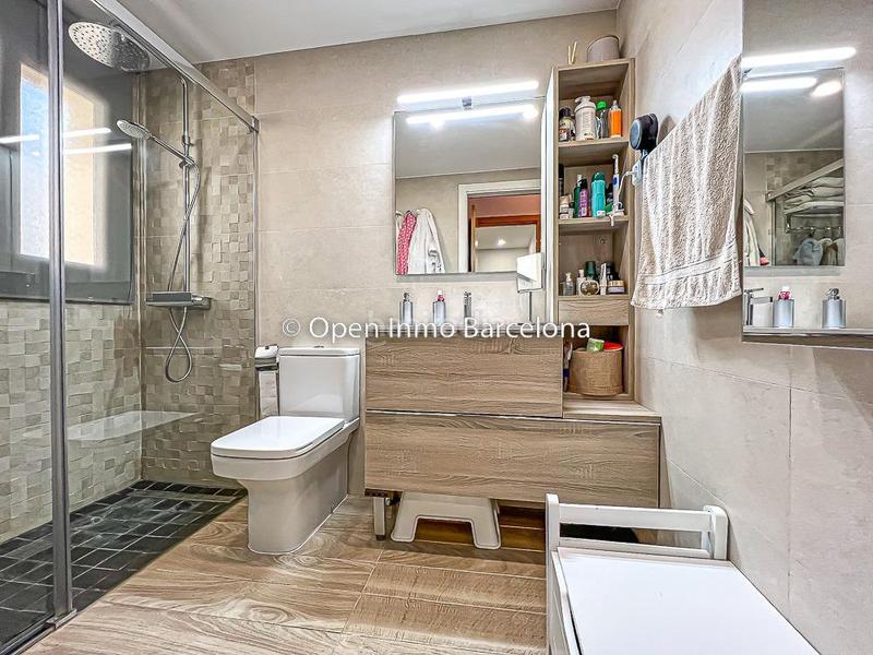 Foto 5fcf0ac3-9b2f-427c-871c-db525a49d262. Duplex con riscaldamento parcheggio piscina in prat de Cunit Cunit