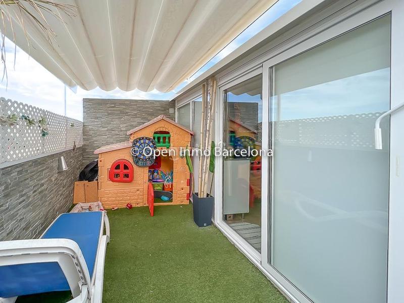 Foto 696af8bc-36e2-4d85-8a41-b6b8e6840544. Duplex con riscaldamento parcheggio piscina in prat de Cunit Cunit