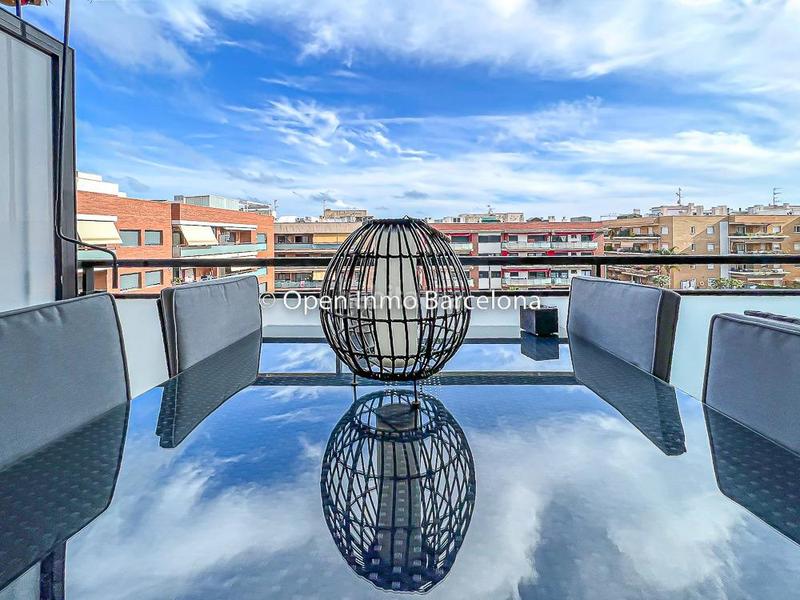 Foto 6a400ac4-456e-4c90-97d6-35e6492bc456. Duplex con riscaldamento parcheggio piscina in prat de Cunit Cunit