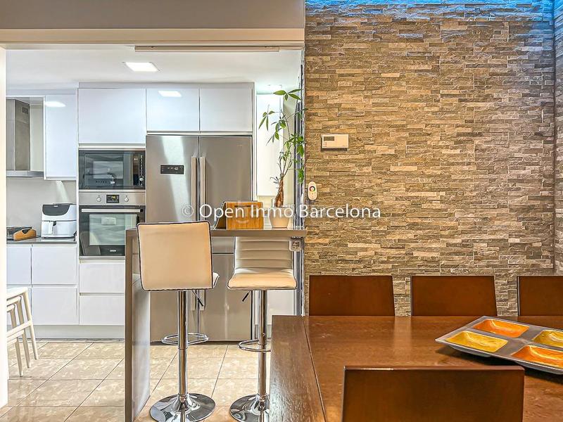 Foto b0e504fa-c449-4929-a6ee-c3bc523d3b31. Duplex con riscaldamento parcheggio piscina in prat de Cunit Cunit