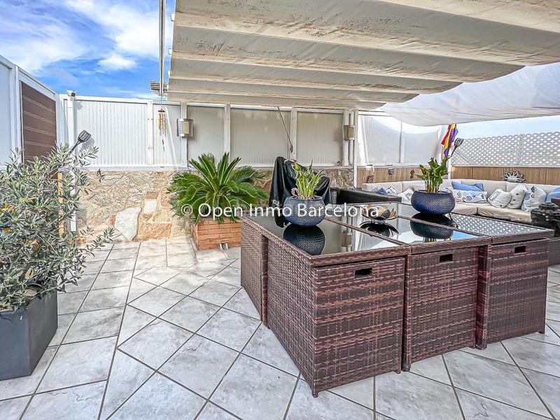 Foto c4e4950b-50ff-4b3f-a2a9-5682f5e4df45. Duplex con riscaldamento parcheggio piscina in prat de Cunit Cunit