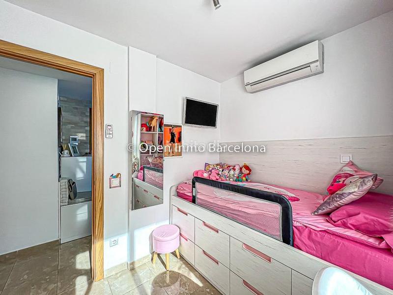 Foto e9a373d2-f23e-4d66-a042-80aecdfcea77. Duplex con riscaldamento parcheggio piscina in prat de Cunit Cunit
