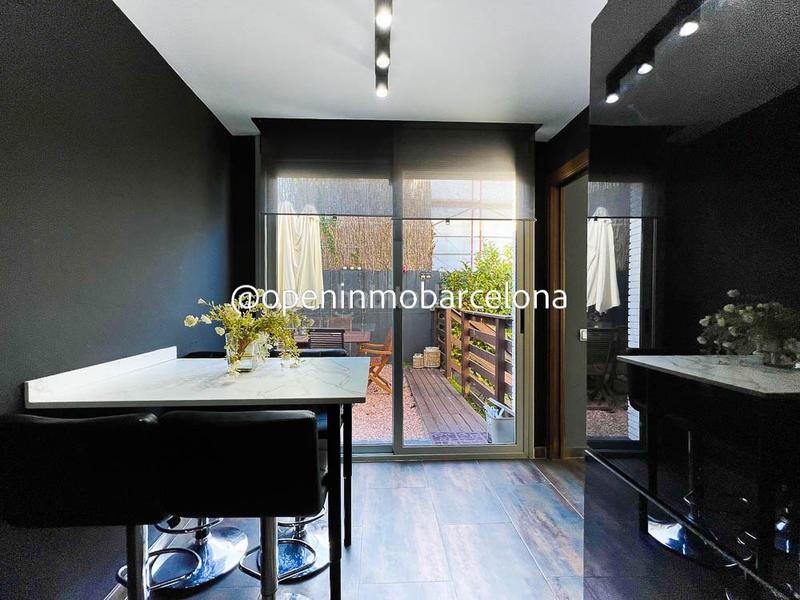 Foto 58872087-f342-4b77-864b-53a466147e8d. Chalet precioso chalet con vistas despejadas en zona montgavina en Sitges