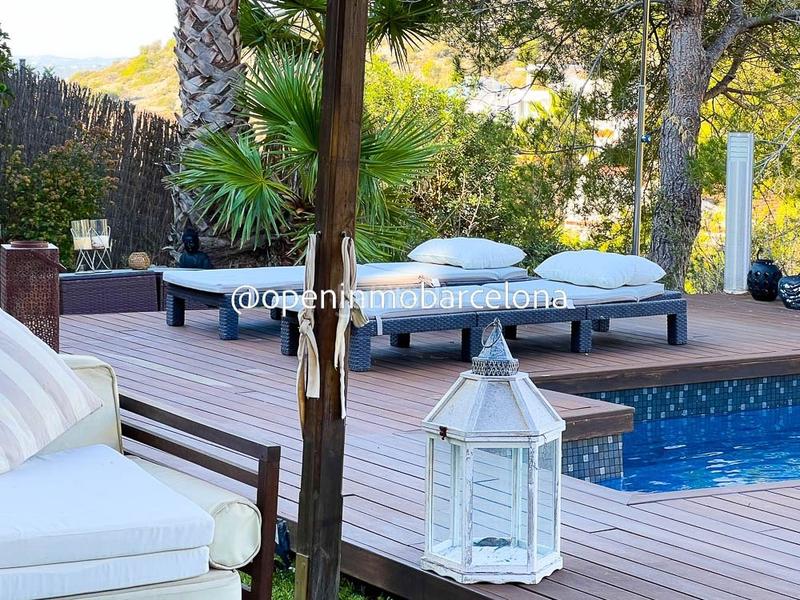 Foto c1a069eb-e14c-4671-a3c8-9813014075b5. Chalet precioso chalet con vistas despejadas en zona montgavina en Sitges
