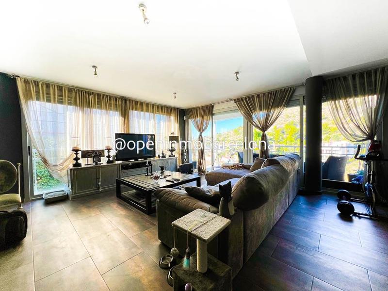 Foto c28870e3-a04c-4cda-b6fe-b2ac4e3750ca. Chalet precioso chalet con vistas despejadas en zona montgavina en Sitges