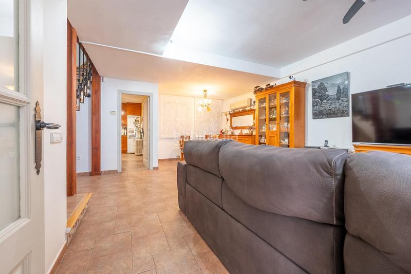 Foto d0ae75a8-4c82-4e55-a158-07491e58851c. Casa  de pueblo con mucho encanto centro en Cubelles