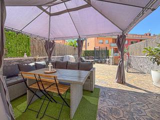 Maison à Olivella. Casa en venta en mas milà, olivella