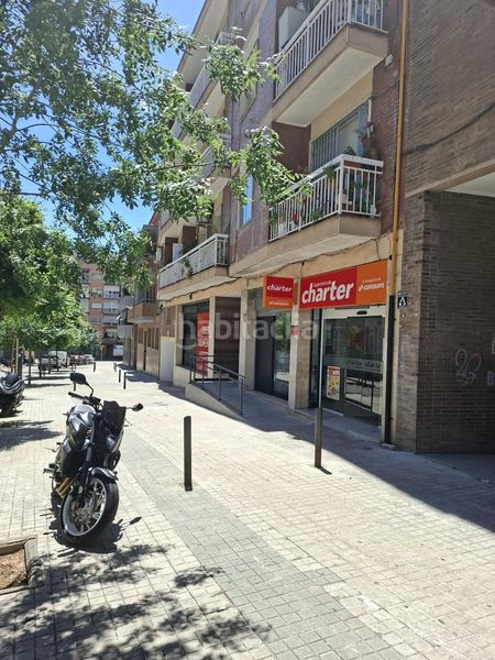 Foto e7cba5a4-f221-4b7d-9f7a-6b9d67c1acc6. Local comercial a Centre Cornellà de Llobregat