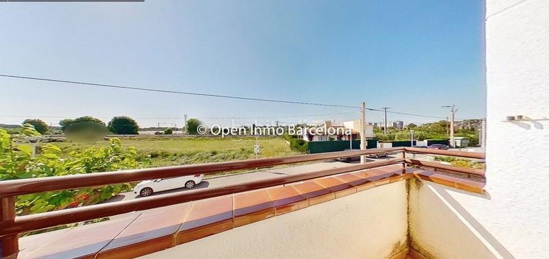 Foto b5ccf45d-7804-47f3-ab08-4ac6835e2375. Casa  adosada en Ribes Roges vilanova i la geltru en Vilanova i la Geltrú