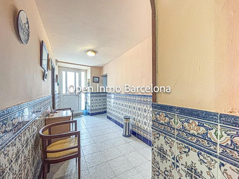 Foto 00d6a95c-5259-4ca2-ae2b-770d1777eb22. Casa  con garaje en el casco antiguo en el castell de Cubelles Cubelles