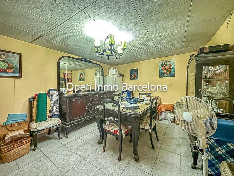 Foto a5545cac-3363-4ee3-be49-507c57b9575f. Casa  con garaje en el casco antiguo en el castell de Cubelles Cubelles