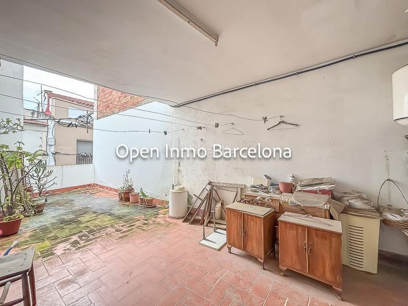 Foto d2b81a24-e49d-46b0-9e50-35bd01cb980b. Casa amb aparcament a el castell de Cubelles Cubelles