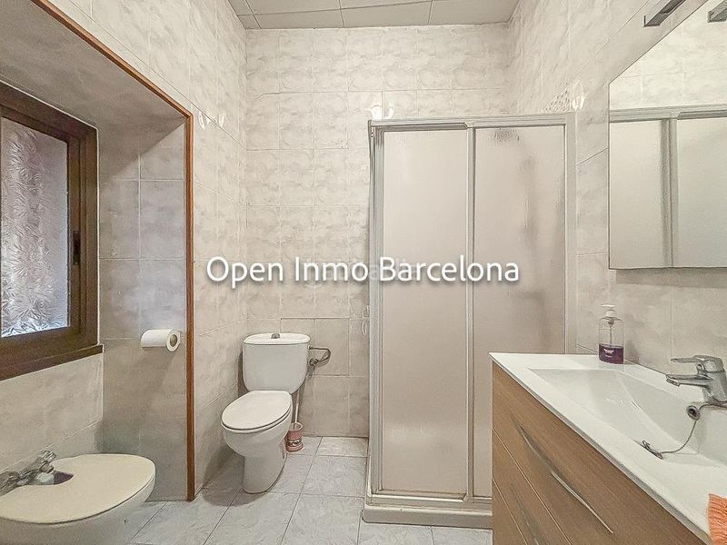 Foto f319766a-6697-4777-b566-1b5d6ef619e9. Casa amb aparcament a el castell de Cubelles Cubelles