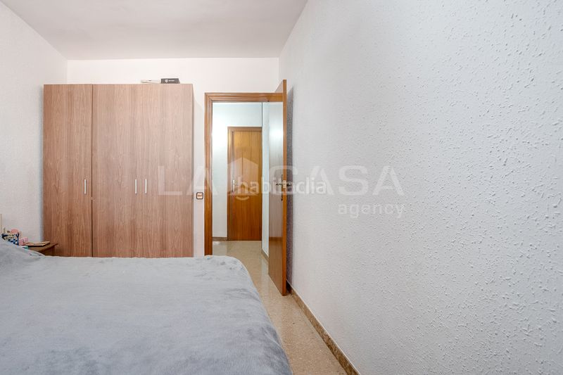 Foto c0f0e6ea-2765-4962-88ea-22dcd8e3bf8c. Pis a Provençals del Poblenou Barcelona