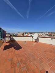 Pis  Carrer de les monges. Terraza comunitaria!!!