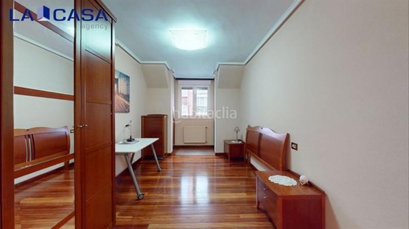 Foto 0d2e2052-4bdd-4d4b-9bcd-5477325614e2. Etagenwohnung mit heizung in Centro Barakaldo