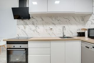 Pis a El Besòs. Piso reformado, zona gran via, con 78 m2 construidos