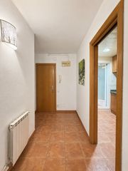 Flat  Avinguda d'alfons xiii. Sant adrià real estate s.l presenta este acogedor piso de 54 m2,
