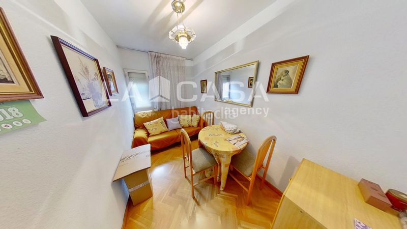 Foto aa3f01fc-e85a-48bc-9aac-a75417b528ff. Pis a Sant Martí de Provençals Barcelona