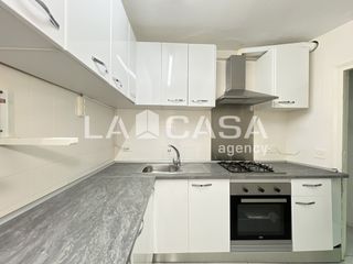 Pis  Carrer de floridablanca. Amplio y luminoso piso ideal para familias!