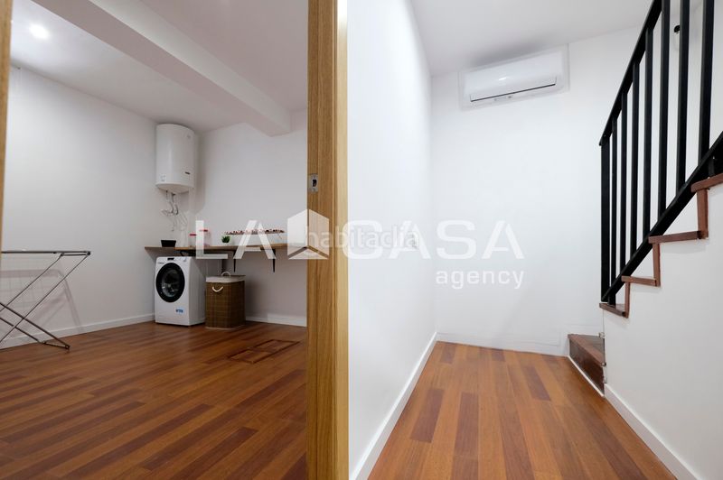Foto ad5ba1a5-21d2-4a33-a7d7-34d22d31df80. Dúplex amb calefacció a La Teixonera Barcelona