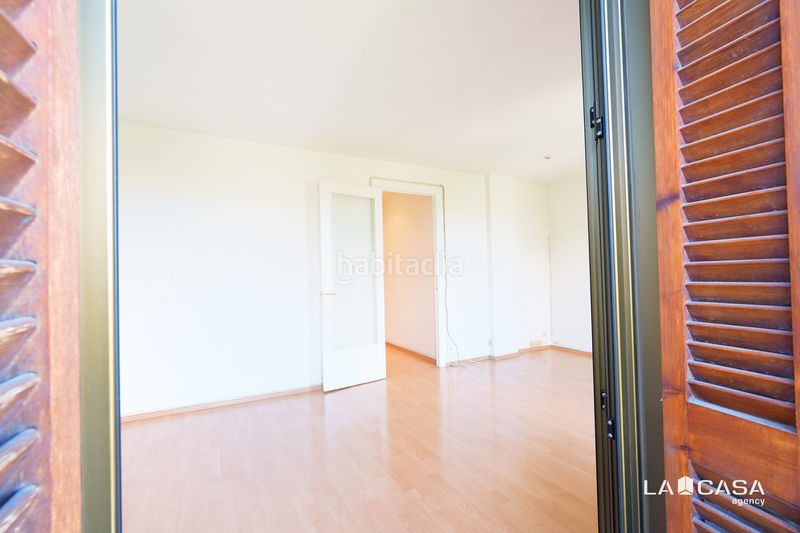 Foto ae3a1fd2-1646-4a18-80bc-cbf8beddadb5. Pis a Font de la Guatlla Barcelona