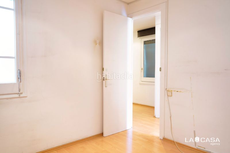 Foto ec1ec907-d0f4-41f6-9eb1-db9b21be54d7. Pis a Font de la Guatlla Barcelona