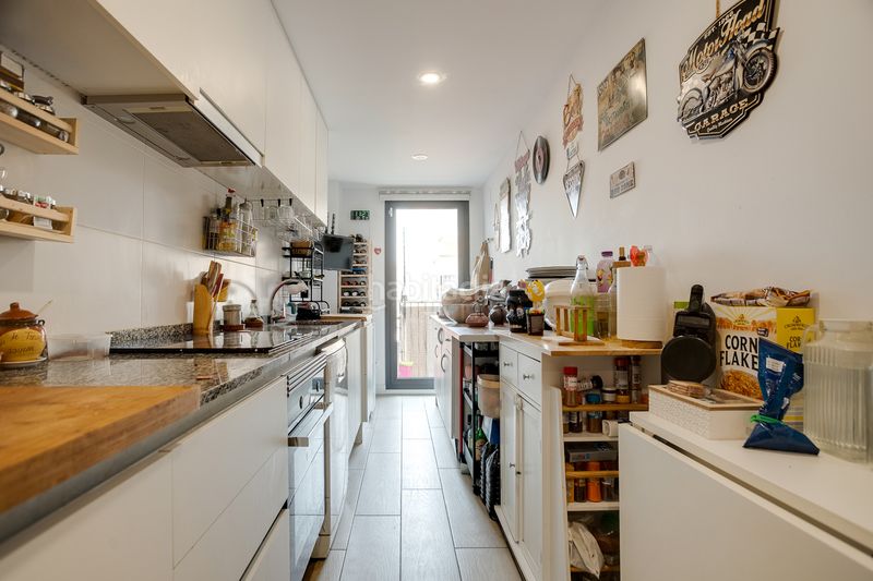 Foto af98365d-84ab-4239-b7ea-653bbebb5c5f. Pis amb calefacció aparcament piscina a El Remei Badalona