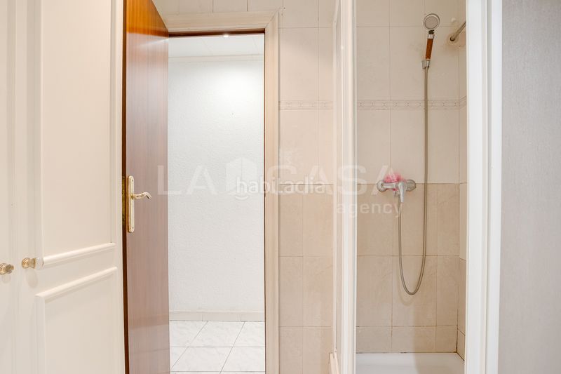 Foto 8372bfd3-d0e9-4b72-9db6-88e87a824056. Pis a St. Pere - Sta. Caterina - El Born Barcelona