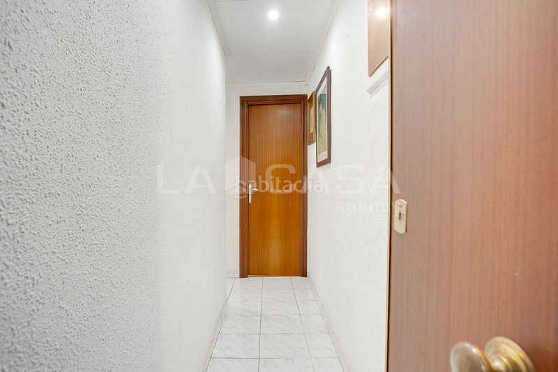Foto b1595578-1bdd-4e8e-8b2b-f88a0f985355. Pis a St. Pere - Sta. Caterina - El Born Barcelona