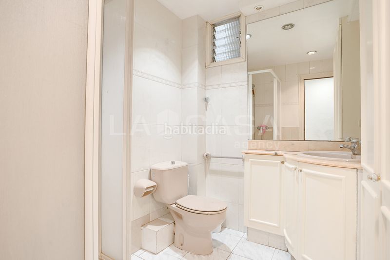 Foto ea10c0a6-c41b-41a3-8e35-4e1bdb4c0a28. Pis a St. Pere - Sta. Caterina - El Born Barcelona