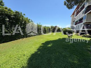 Flat  Carrer rafael de casanova. Amplia vivienda con vistas al mar en premia de mar !!!