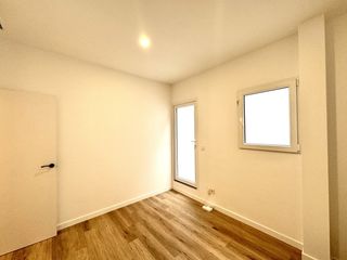 Erdgeschoss  Carrer de la creu dels molers. Planta baja a estrenar con terraza privada en finca modernista r