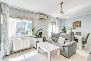 Appartement à Carmel. Luminoso piso reformado con amplios espacios y doble balcón en e