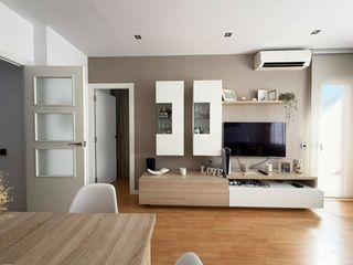 Pis a Provençals del Poblenou. Vivienda reformada en provençals del poblenou, sant martí!