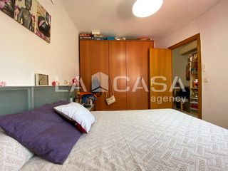 Pis  Carrer de sant carles. Piso para entrar a vivir!!