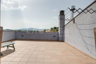 Casa aparellada a Carrer de Freixeneda