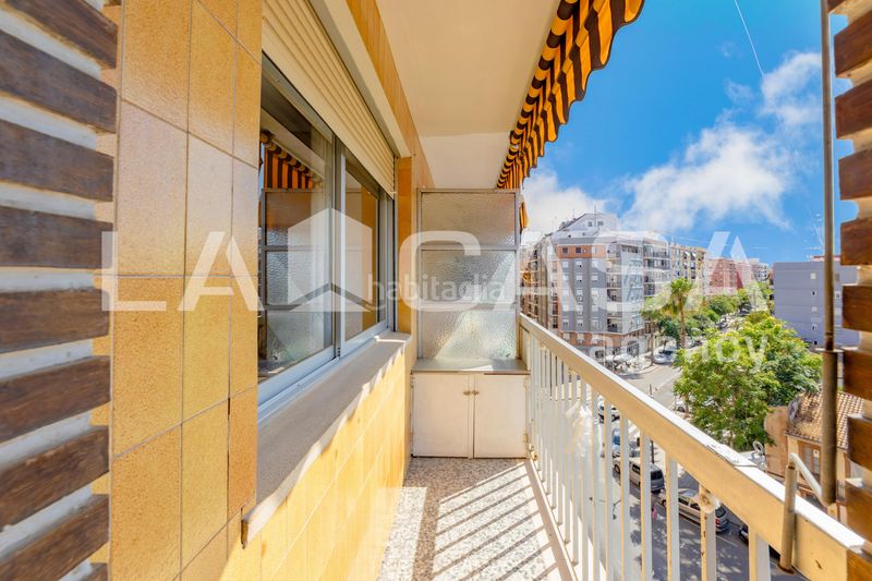 Foto f5ae563c-7cdd-43d3-bc9b-1a0b470f98f7. Pis amb calefacció aparcament a Sant Antoni Valencia