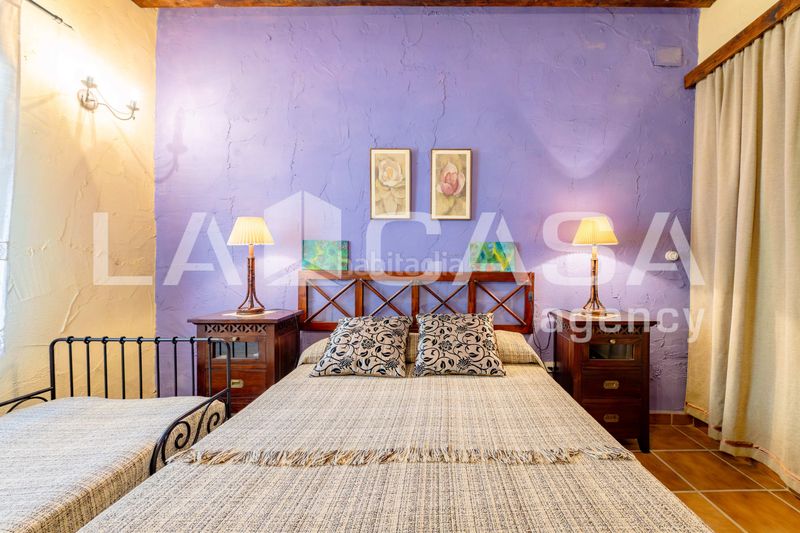 Foto c6adcd62-8cb2-4a82-b430-91ed135ee97f. Casa a Requena