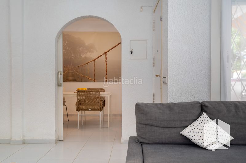 Foto 5f99ca82-36ba-42a6-80ed-21a98bf4f308. Casa amb aparcament a Lluminetes Castelldefels