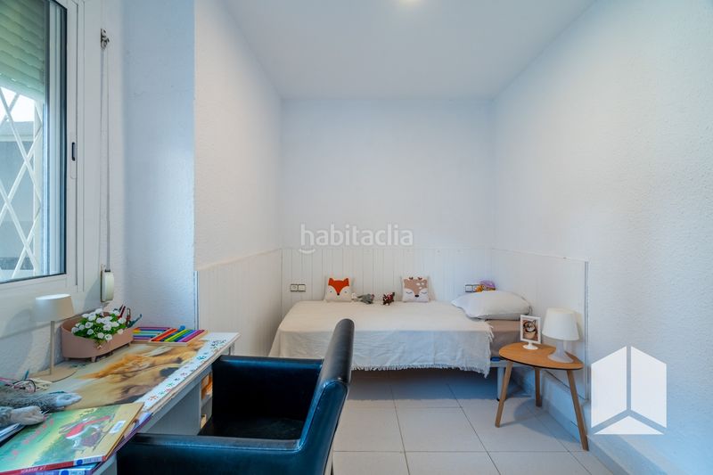 Foto f723806d-5c91-4d63-96df-90ef35508728. Casa amb aparcament a Lluminetes Castelldefels