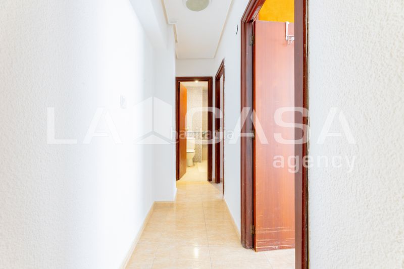 Foto 96110d32-e528-4e4f-a68f-ee512463ffe5. Pis a Ciutat Jardí Valencia