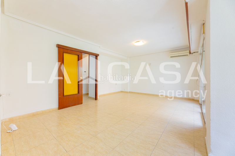 Foto a566d47d-b8e6-4265-bce1-f45c18448532. Pis a Ciutat Jardí Valencia