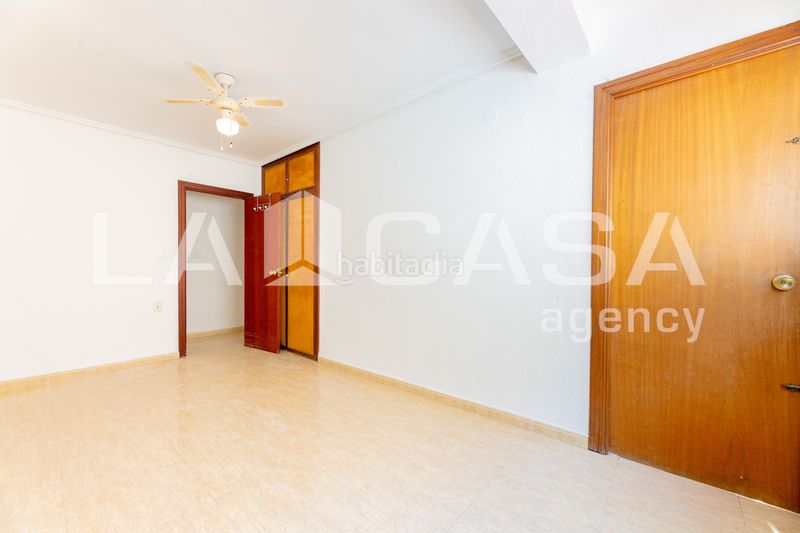 Foto ce00aac2-0fd9-472e-82e6-3a7bf7df6203. Pis a Ciutat Jardí Valencia