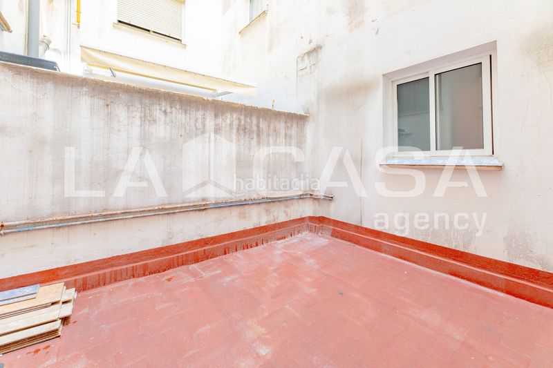 Foto d270a036-34a2-46ba-b84e-6c5284bede11. Pis a Ciutat Jardí Valencia
