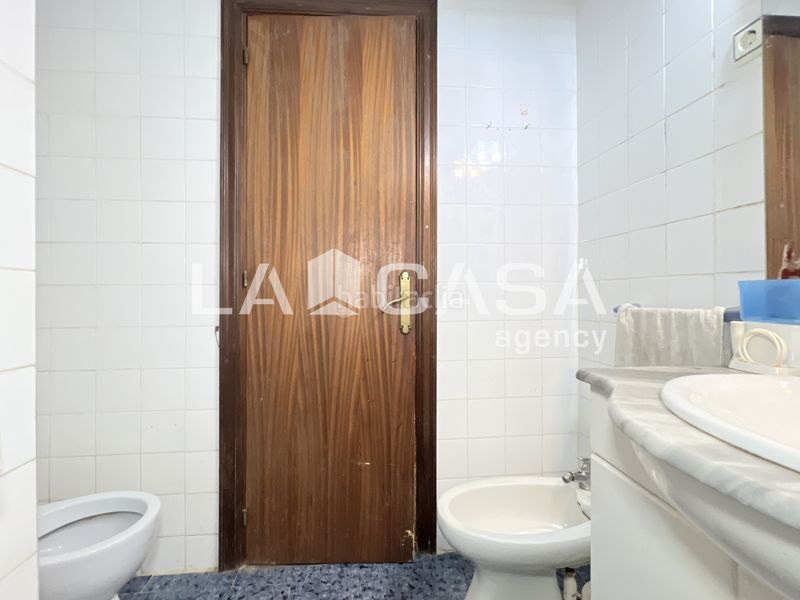 Foto b2d5a01d-099f-46e2-acf9-db9cc364a904. Pis a Llefià Badalona