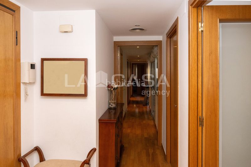 Foto 4df48d89-6119-440e-87ea-380a72315a18. Pis amb calefacció aparcament a Vilapicina - Torre Llobeta Barcelona